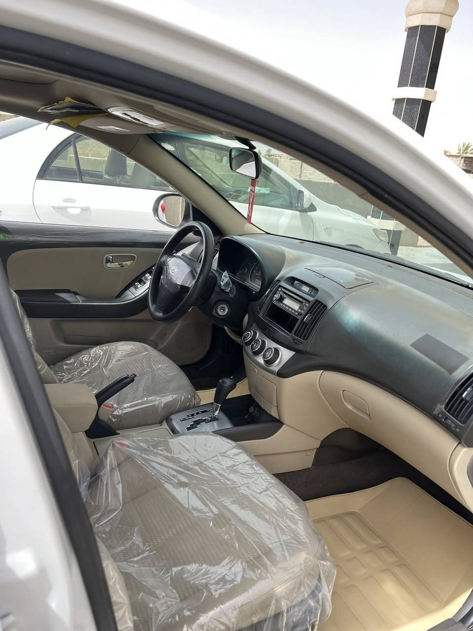 موديل ٢٠١١ مكينه  ١٦٠٠ وكير شرط رقم سليمانيه 
مكفوله من صبغ بيها بارد قليل 
سعر ١١٠ وبيها مجال الطيبين 
مكاني بغداد جسر ديالى 
تبريد ثلج تخم تاير جديد 

‭0776 321 4143‬
