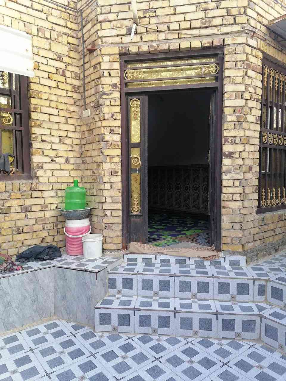 دار سكن طابو صرف
المساحة ٢١٠ متر
الواجه ١٠متر
البناء طابوق عكادة ٢٠٢١
استقبال
مطبخ
صالة
غرف نوم عدد ٢
صحيات داخلية وخارجية
عالي عن الشارع وخدمات كامله
السعر ١١٠ مليون مع مجال قليل جدا
الموقع الديوانية حي العسكري الثالث قرب القاعة الحديديه (قاعة محمد) خامس دار عن الشارع الرئيسي شارع ٣٠ 
للاستفسار أكثر مراجعة مكتب التوكل للعقار الكائن في حي العسكري شارع ٣٠ او الاتصال والمراسلة على الواتساب على الرقم *********** 

ا
