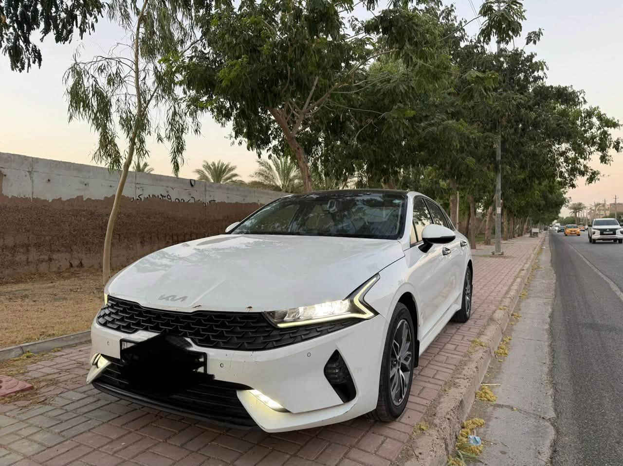 السلام عليكم
كي فايف 2023 خليجي وكاله نم

مكفوله بيه طخه بسيطه بالبنيد معدله ع بارد فقط

ماشيه 90 الف 

موصفاتها

محرك 2000 دوش

بانوراما 

بصمه

كشنات جلد + تحكم تدفئه

كشن كهرباء 

حساس امامي خلفي 

شاشه نفكيشن 

كامره خلفيه 

تبريد شاشه

جنطه ذكيه 

لايت زنون 

لد نهاري 

تبريد خلفي 

نضام ترحيب 

اناره خارجيه 

مود درايف 

نضام عرض لكامره 

دشبول شاشه 

رقم اربيل الجديد بإسمي 

مكان السيارة بغداد 

للإستفسار اخوكم محمد

 ***********
