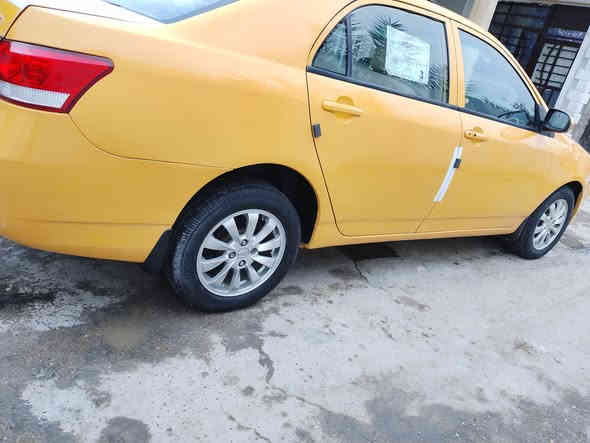 السلام عليكم من رخصه الادمن بي واي دي 2013 كير عادي مكينه كير خير من الله كلج جديد تخم تاير جديد صدر جديد دوشمه جديد هزه رقم دولي جديد مابيه بيها اي نقص كبل للشارع خير من الله لايت زنون بأسمي السنويه تدفئه تبريد شغال  السعر 55 العنوان بغداد الشرطه الخامسة الاتصال ***********
