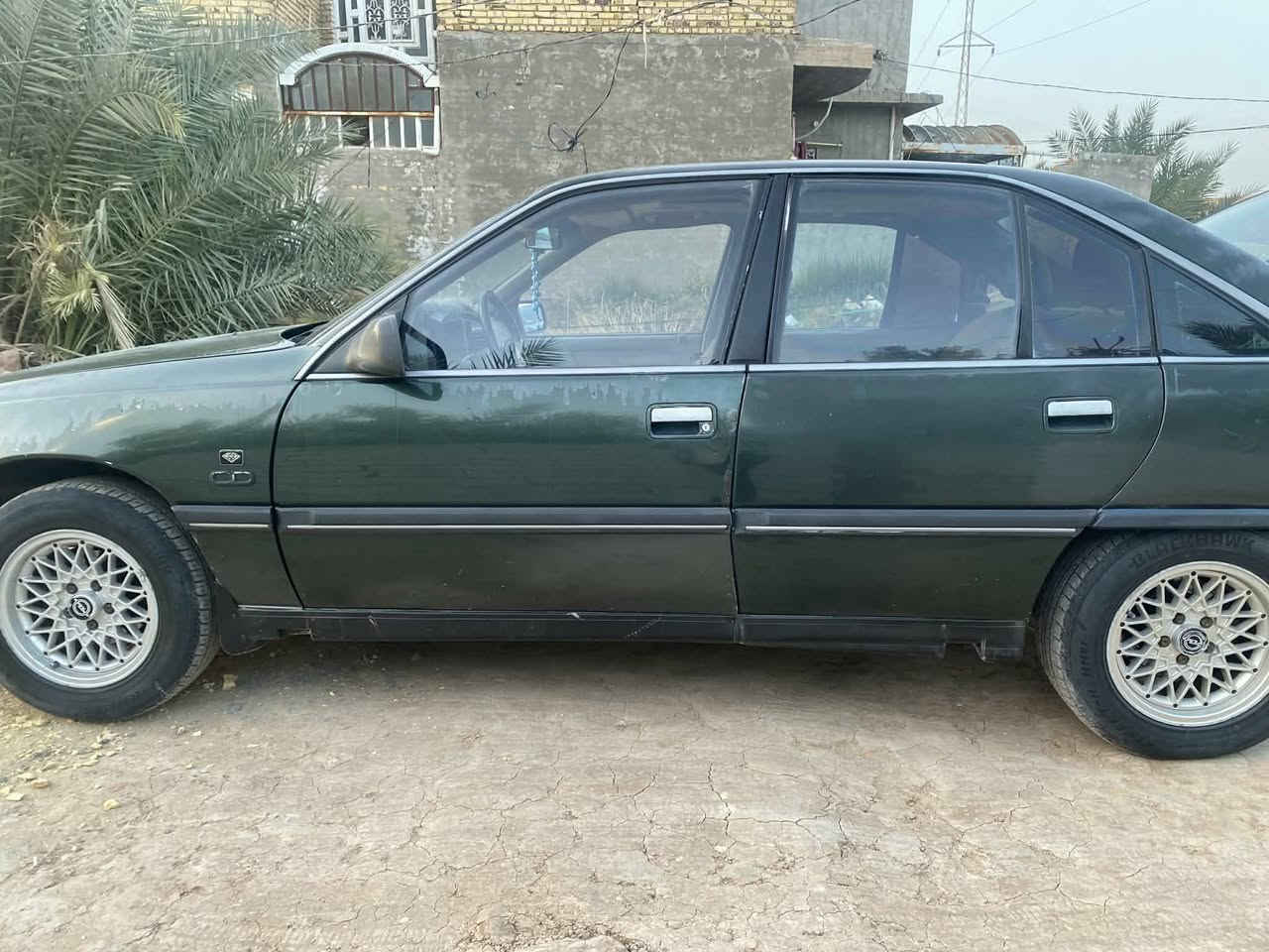 اوبل اميكا 1989 السياره خير من الله مانقصه شي تبريد خير من الله سستم صوت السياره كلها شغاله حتى سياره بلاديه مامعمره
مانقصه برغي  كير عادي مكينه وكير خير من الله سنويه لل 29 رقم انكليزي بسمي السياره مكاني نجف مشخاب سعر 42 وبيه مجال  رجا مو شراي لا تعبني رقمي *********** متواجد فيس
