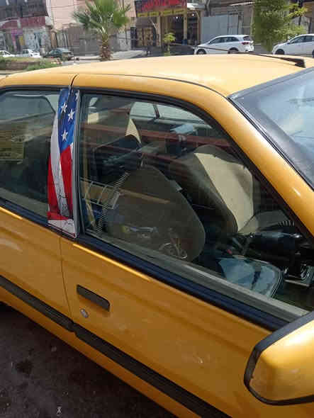 سلام عليكم بيجو ٤٠٥ موديل ٢٠١٦ سياره مكفوله من الصبغ والتبديل بيه بارد بالباب الخلفي صوب السايق مكينه وكير ومشط ستيرن وحداديه وتبريد وتخم تاير كله مكفول داخله مدوشمه رقم نجف انكليزي راعيه يريد مداور ثاني يوم سياره جاهزه بيع مستعجل السعر ٤٠ وبيها مجال ***********
