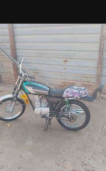 سلام عليكم مكلف بلنشر للبيع دراجه نامه شلامجه موديل23 اوراق الدراجه خير من الله مكفوله من كلشي السعر 400وبيه مجال قليل حك الجيه الاستفسار***********
