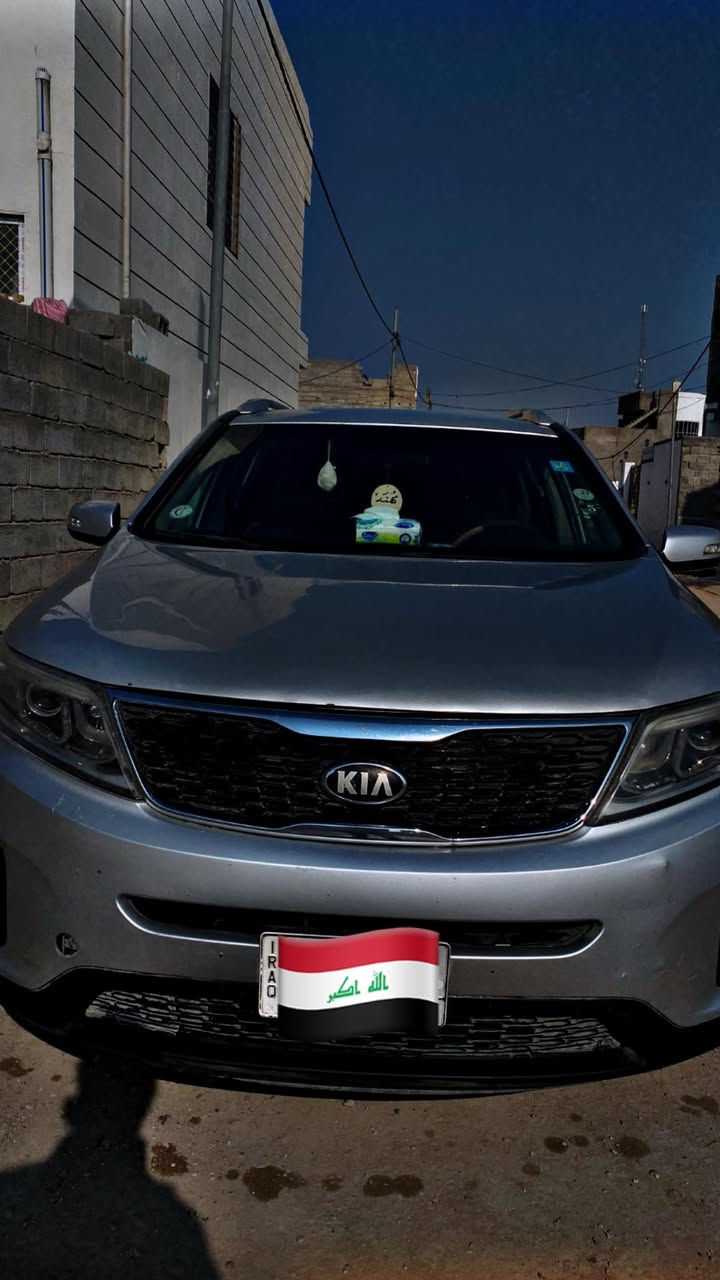 السلام عليكم 
سورنتو موديل ٢٠١٤  أمريكي 

رقم ديالى تحويل سريع 

مكينه ٢٤٠٠        قطعتين تبريد. 

كير مكينه صدر كله مكفول 

تخم تاير جديد 

السياره ضررها من امريكا فقط طخه بسيطه ب الصندوك 

وبعد السياره كفاله عامه اي ضربه مابيها ومودجود سونار 

مكان السياره ديالى بعقوبه الاتصال  
  
رقم  الاتصال ***********

رقم الواتساب *********** 
وخاص ماسنجر موجود
