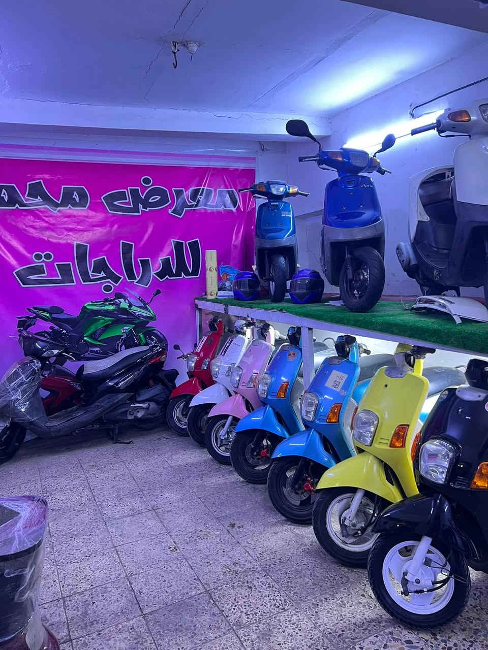 يعلن معرض محمد عن وصول
بوليسي رمبة كابريتر 
بوليسي نوزل 
ماكس عدله 
بطة تك 
بطة دبل 
يوماها بيكم 
منغولي سلة 
كفالة عامة ضمان مفتوح 
العنوان كربلاء 
حي رمضان 
مقابيل مول الإبراهيمي 
معرض محمد لدراجات 
***********
***********
