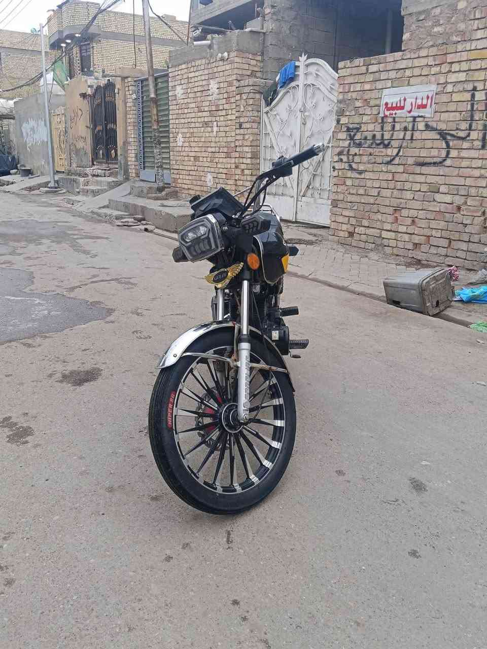 سلام عليكم دراجه سونك ساڤان للبيع موديل 2025 السعر 800 وبيهة مجال مكان بغداد حي النصر ***********
