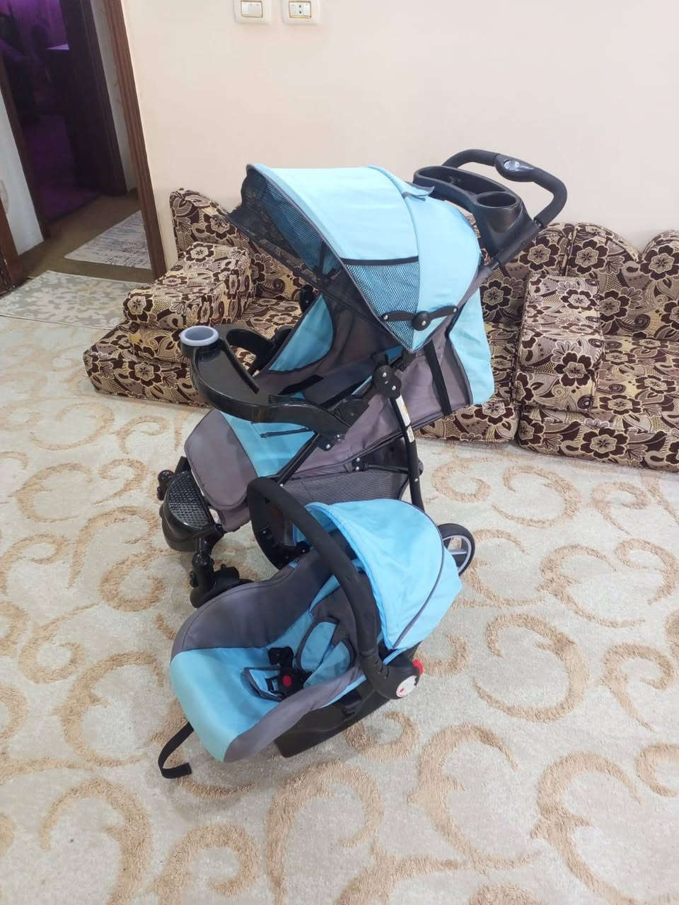 طقم عرباي مع كارسيت لسه جديد بحال الوكاله للبيع


**إذا كنت صاحب هذا الإعلان وتريد حذفه لأي سبب، رجاءا أرسل رسالة إلى الدعم الفني**