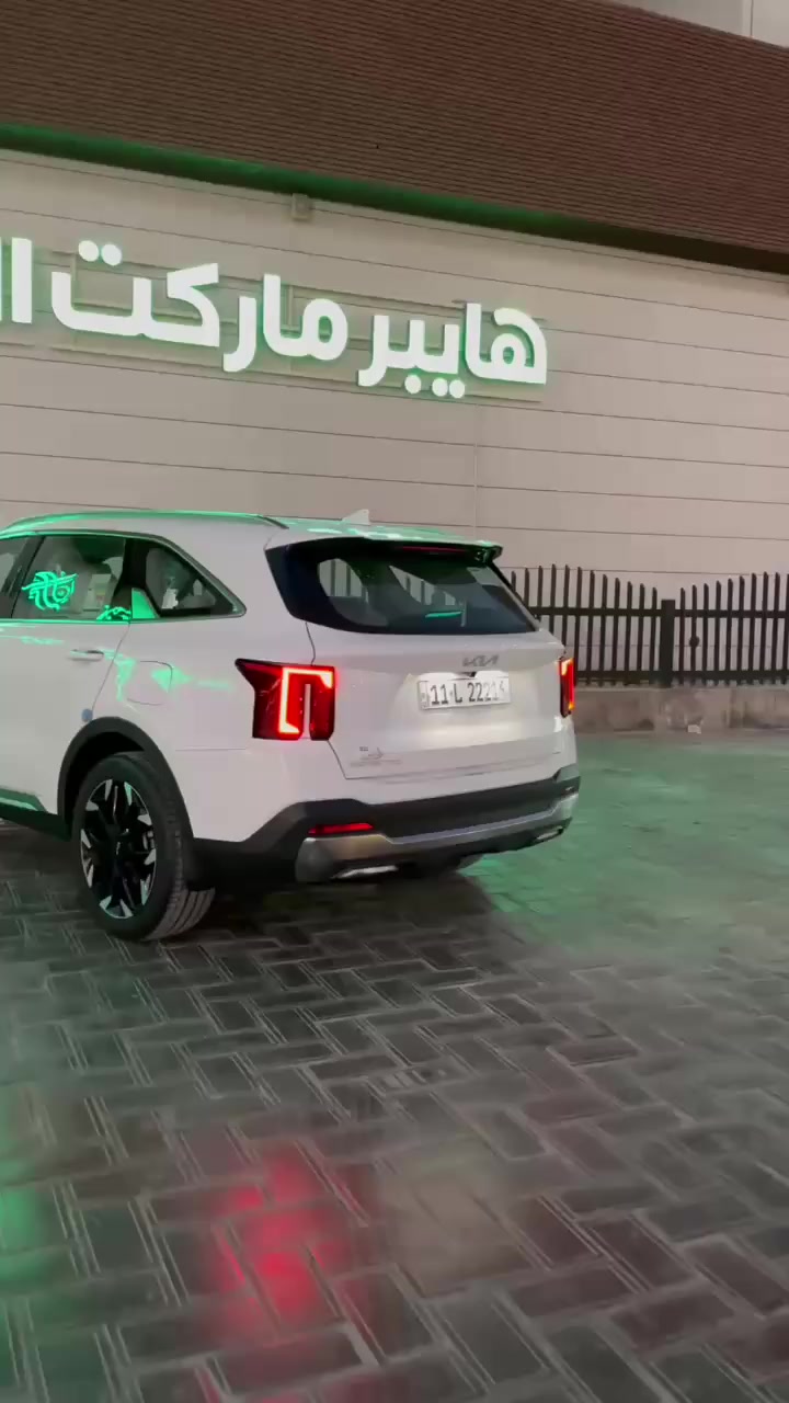 السلام عليكم ورحمة الله وبركاته 
رمضان كريم وتقبل الله صيامكم واعمالكم باحسن قبول 
للبيع كيا سورنتو 2025 خليجي خاضعه الى ضمان الدوليه 
السياره فول مواصفات اربع كامراات كراسي كهرباء اثنين داتا شو شاشه كار بلي بلاديه كير ماوس ويل حجم 20 وباقي المواصفات المعروفه للسورنتو السياره مغلفه كشنات وارضيه اصليات ب 350 دولار السياره ماشبه 1300 كيلو يعني بعدهه زيرو والسياره مكفوله من اي ملاحظات بعدهه جديده السعر 51 مليون دينار عراقي وبيها مجال قليل اي استفسار الاتصال ع الرقم *********** مكان السياره السماوه اسف للاطاله والموفقيه للجميع .
