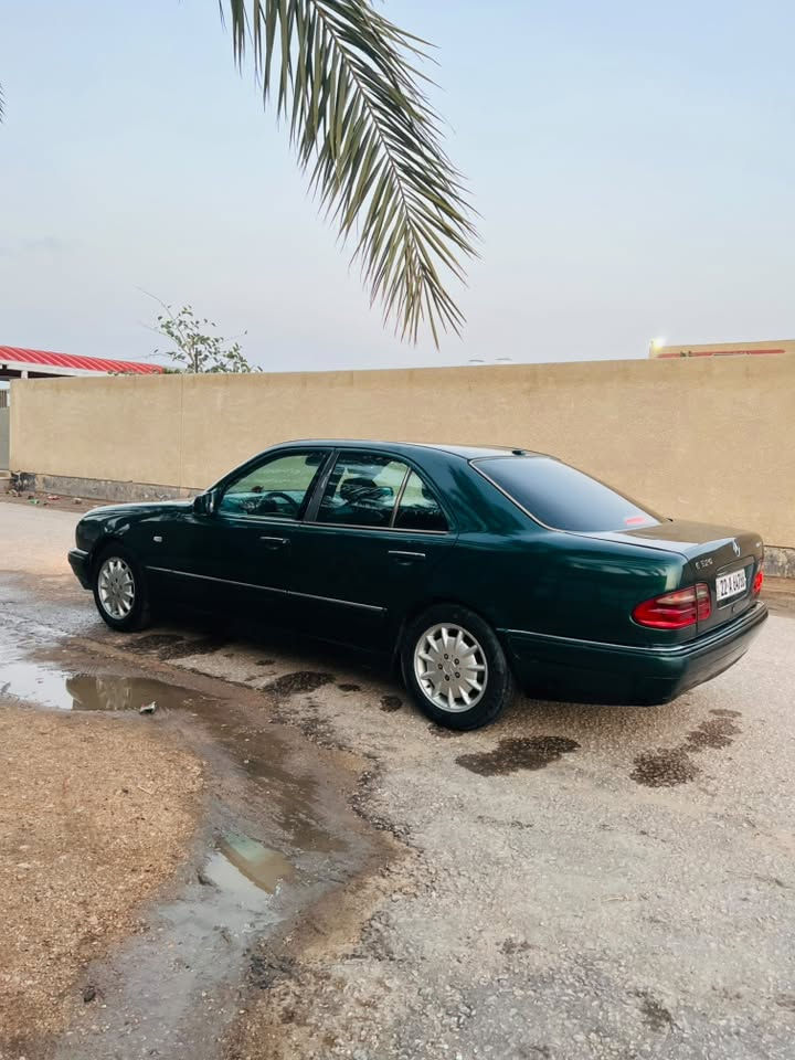 مارسدس ام عيون موديل 90اخت ال2000مكينه vسياره كير دي فور تبريد قطعتين كهربائيات كامله داخل جلد كهربائي فتحه سلايت دروف سياره نضيفه للجماليه بدون حادث السعر 125 مكان السياره بابل المسيب 

او مراوس بسوناته 2017
للاستفسار الاتصال على الرقم ***********
