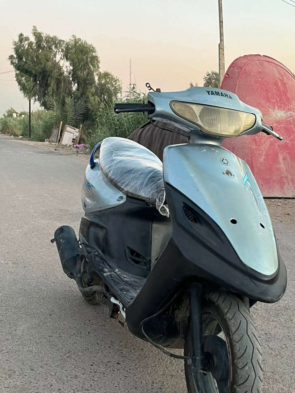 سلام عليكم ماكس قجمه للبيع دراجه بيه شلعه ما شاء الله تخبل نص هندر تشتغل بي وقت باقي تفاصيل كدامكم بل صوره عوزة بس براغي مال صالنصه مكسورات يعني ما تكلف 10 الف مكاني بغداد المدائن قرب فلكة سلمان المحمدي سعر 250 وبيه مجال قليل حك جية 
رقمي *********** متواجد اتصال وتساب

