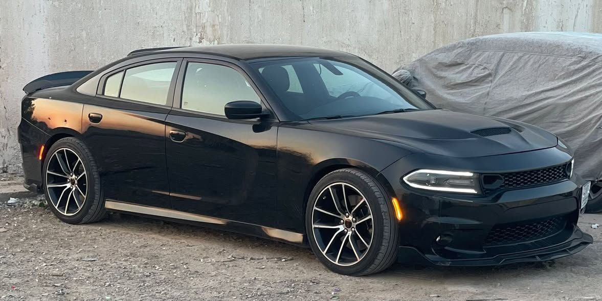 سلام عليكم جارجر للبيع موديل 2016بوليسي فور ويل مكينه 5700محدثه اس آر تي بنيد فايبر كلاس دبات سود مبرمجه مفتوحه متعوب عليه حادثه جاملغ خلفي و بل عراق صار بيه تعديل بل شاصي و يرباك طاك سيارة ماشيه 66 صور الحادث مرفوقه سعره 165 وبيه مجال هاذه رقم صاحب سيارة***********
