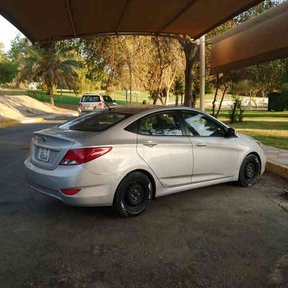 السلام عليكم اكسنت 2016 وأرد أمريكي ضربه باب وجاملع صفحه سائق او صبغ جاملغ خلفي صفحه ثانيه سياره ماشيه 54 حقيقي مكينه أو كير او ميكانيك برقي ما مفتوح بيهه محد طاخه شرط وضع زيرو  صدرهه ما مفتوح سياره بسمي رقم اجنبي مكان بغداد العبيدي سعر 95 غير متواجد على فيس الاتصال بل رقم الهاتف ***********
