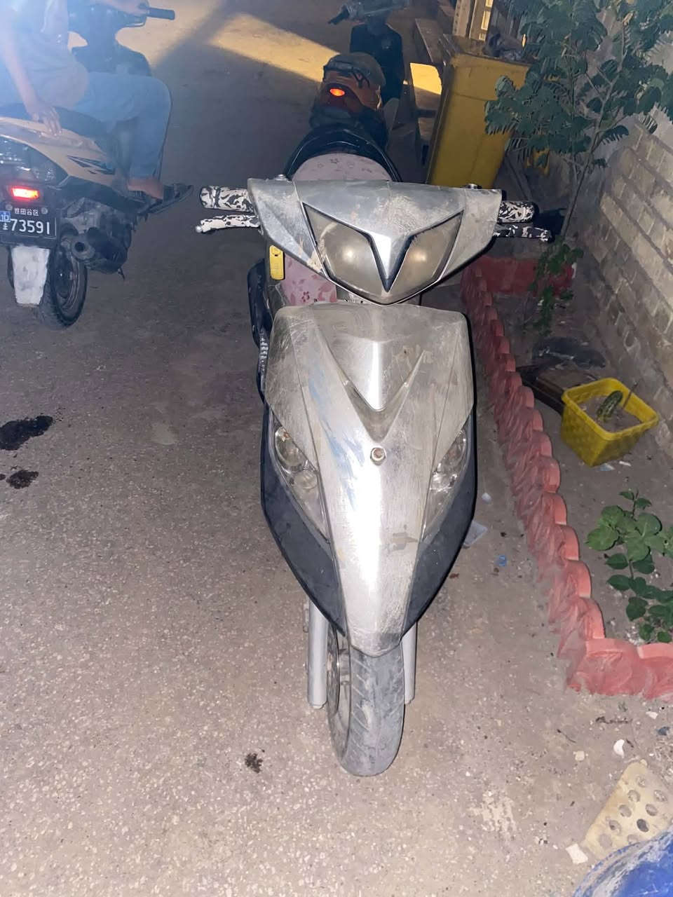 السلام عليكم دراجه ماكس ثعلب ابيع كوم حديد مادري شبيه طك عندي الهندر وعفته (🛑اريده ب150الف🛑)وبيه مجال  مكاني📍 كربلاء  حي العباس عمود ٥٠بضهر الجامعه لتواصل☎️ *********** وبي وتساب
