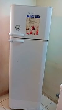ثلاجة فيستل • ١٢ قدم • بسماية