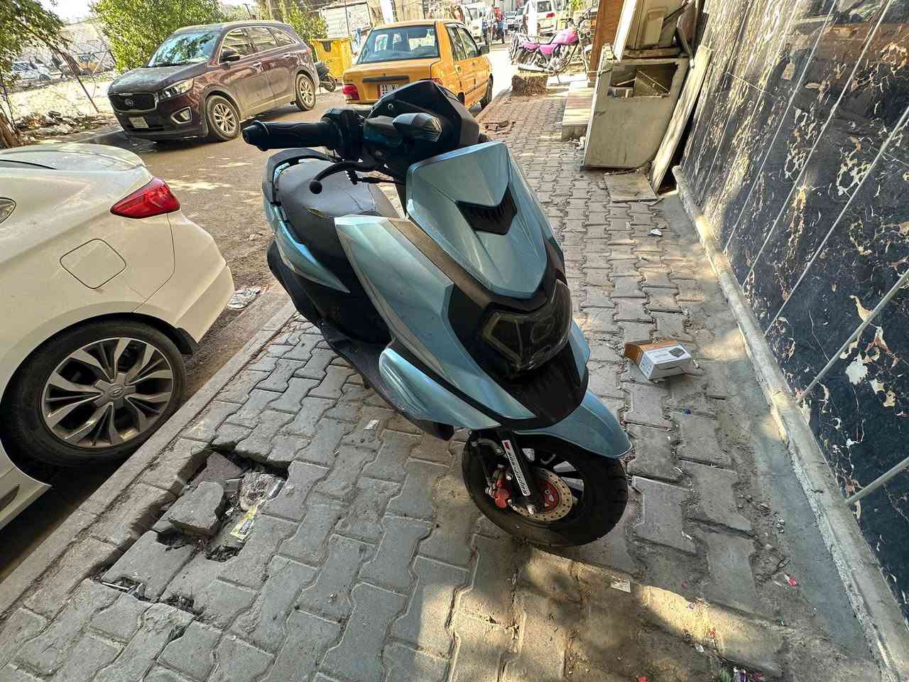 سلام عليكم دراجة ماتركس ماكس 2025 صارلها 9 اشهر من طالعه من المعرض جديدة وعلى البلاد كلشي مامفتوح بيها  محرك 150 بلاد مامفتوح السعر 750 الف وبي مجال بسيط عنوان كربلاء قرب مستشفى الحسيني ***********
