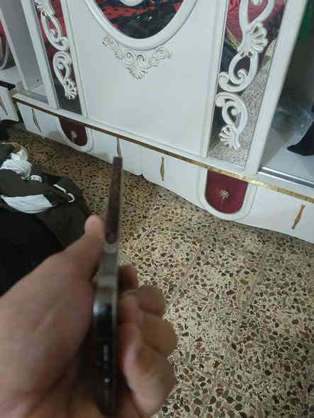 ايفون ١٣ برو ماكس ٢٥٦ بطاريه٨٣ نضيف مستبدل فقط كامره اصليه وكلشي شغال وعل فحص مكاني بغداد الامين الثانيه *********** سعره ٥٩٠ الف
