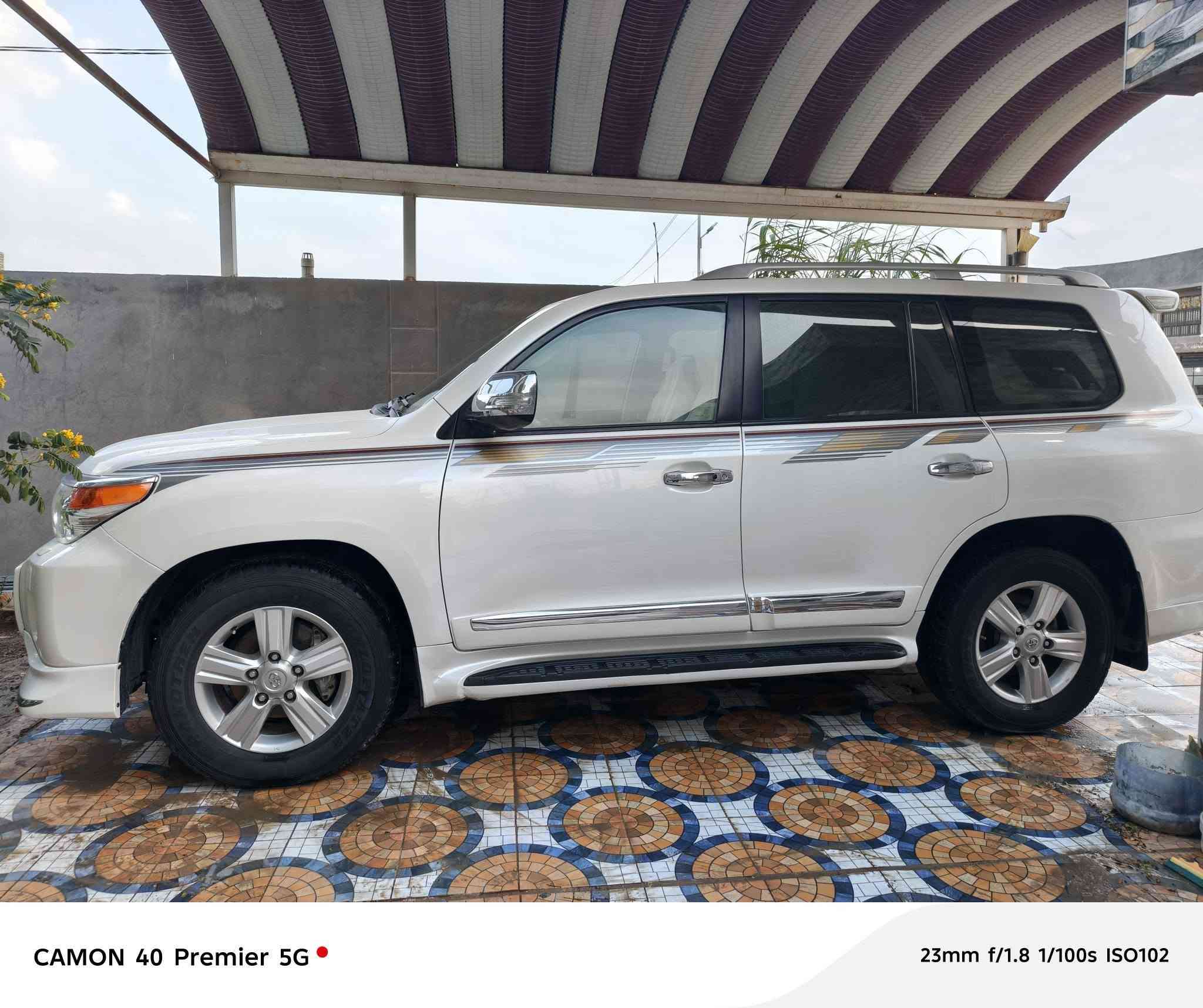 لاندكروز 2014 SAS
ماشية 130 الف
رقم بغداد انگليزي 
كفالة عامه فقط رصعتين 
للاتصال ***********
السعر 393
