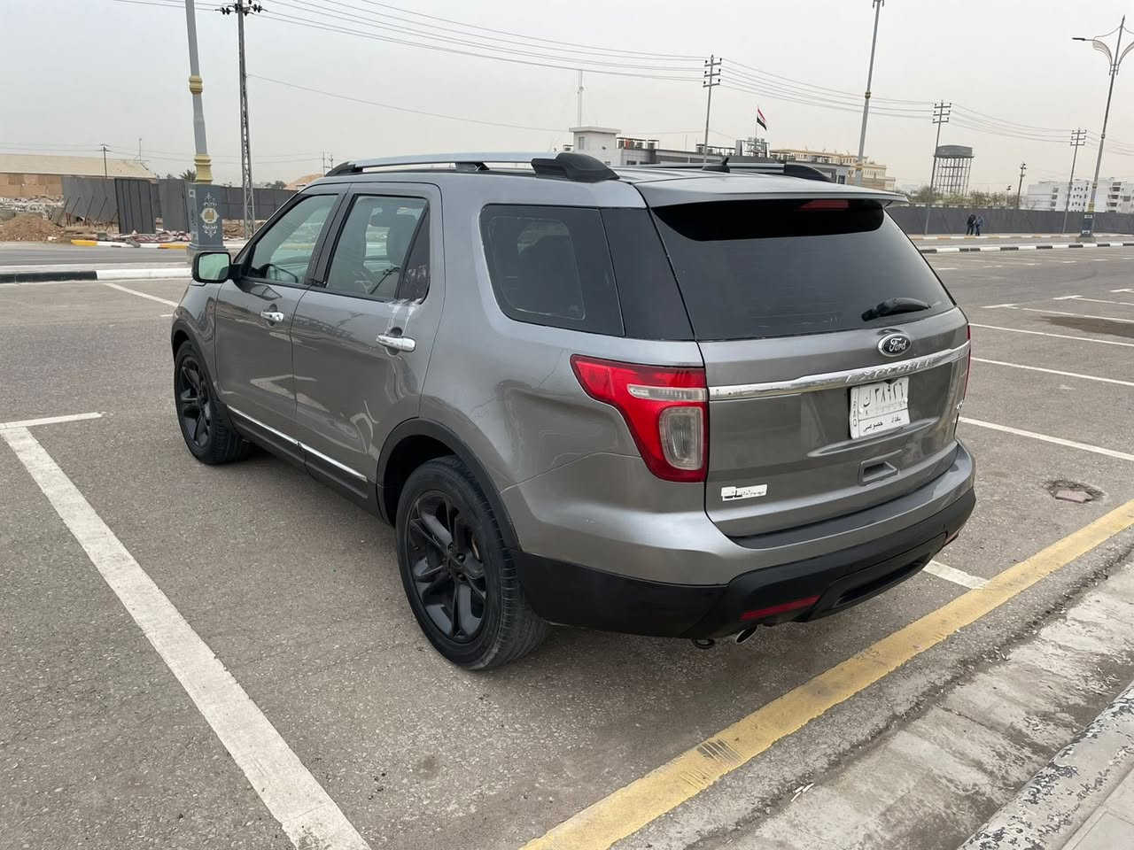 اسلام عليكم للبيع فورد اكس ابلور
موديل 2013
مواصفات لمتدد واحد على واحد صور الحادث مرفقه بلمنشور ماشيه 95 الف 
محرك 3500 /6V
7.راكب ــــــــــ 3 قطع تبريد 
داخل سياحي Vip  غنيه عن التعيرف بيها اهواي مواصفات 
السيارة جديده وجاهزة من كلشي محرك كير تخم تاير تبريد تدفئه ماببها اي نقص 
السعر /105
الاستفسار أكثر اتصل //***********
عنوان السياره كربلاء المقدسة اخون مكلف بنشر بيع فقط
