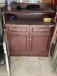 ميز تركي • كرسي جلد • الغراف شراي