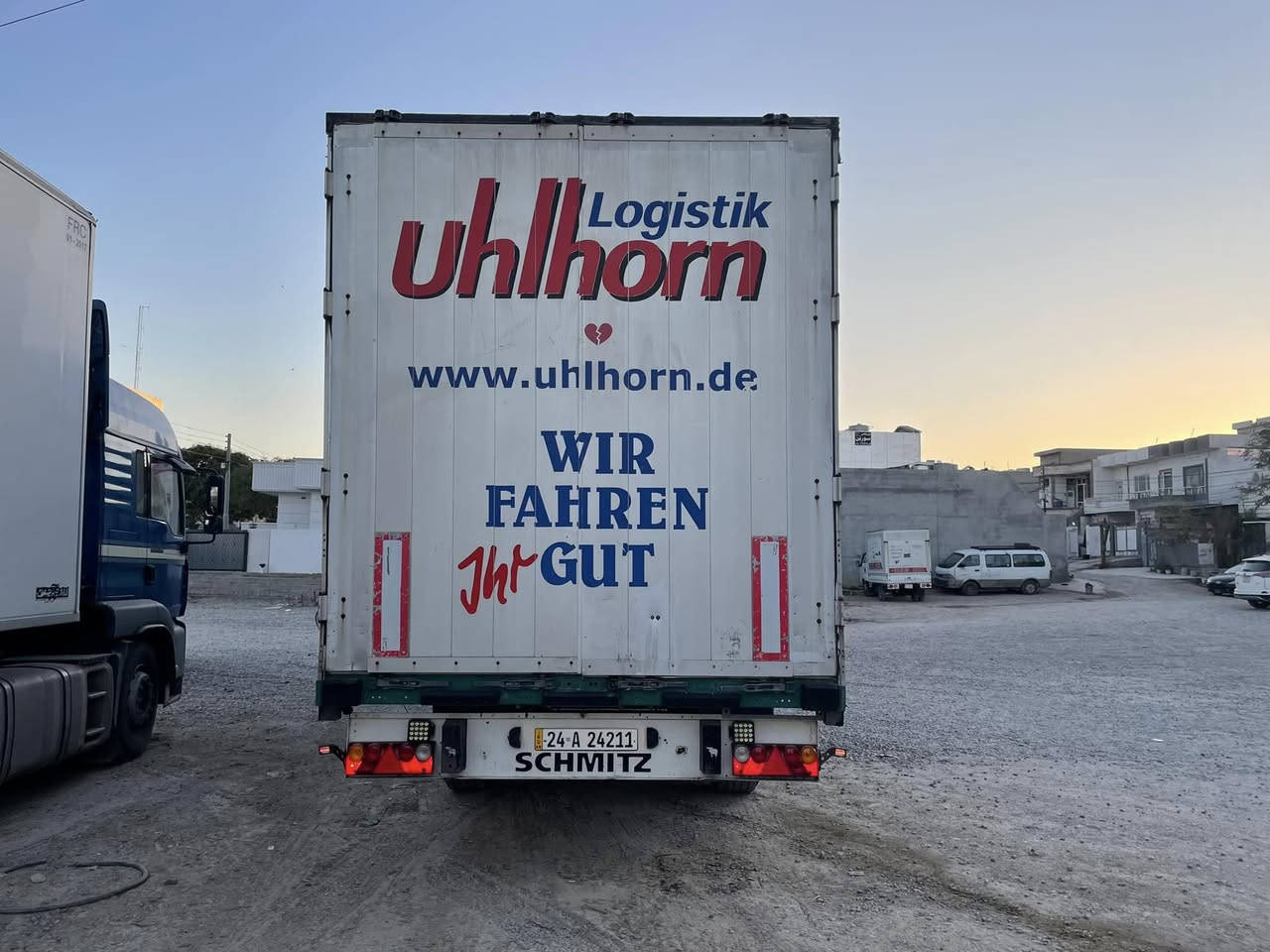 مان 2008.  440.  توماتيك.    زور زور جوانه.   عربانه  موديل. 2013. تاقم تاير تازه يه.   جاهز ناو يش.  سياره. بلاد. سحاله.   ***********.  سعرى.   205.  گلا.مه كينه هه لمى ده ميشى نيه
