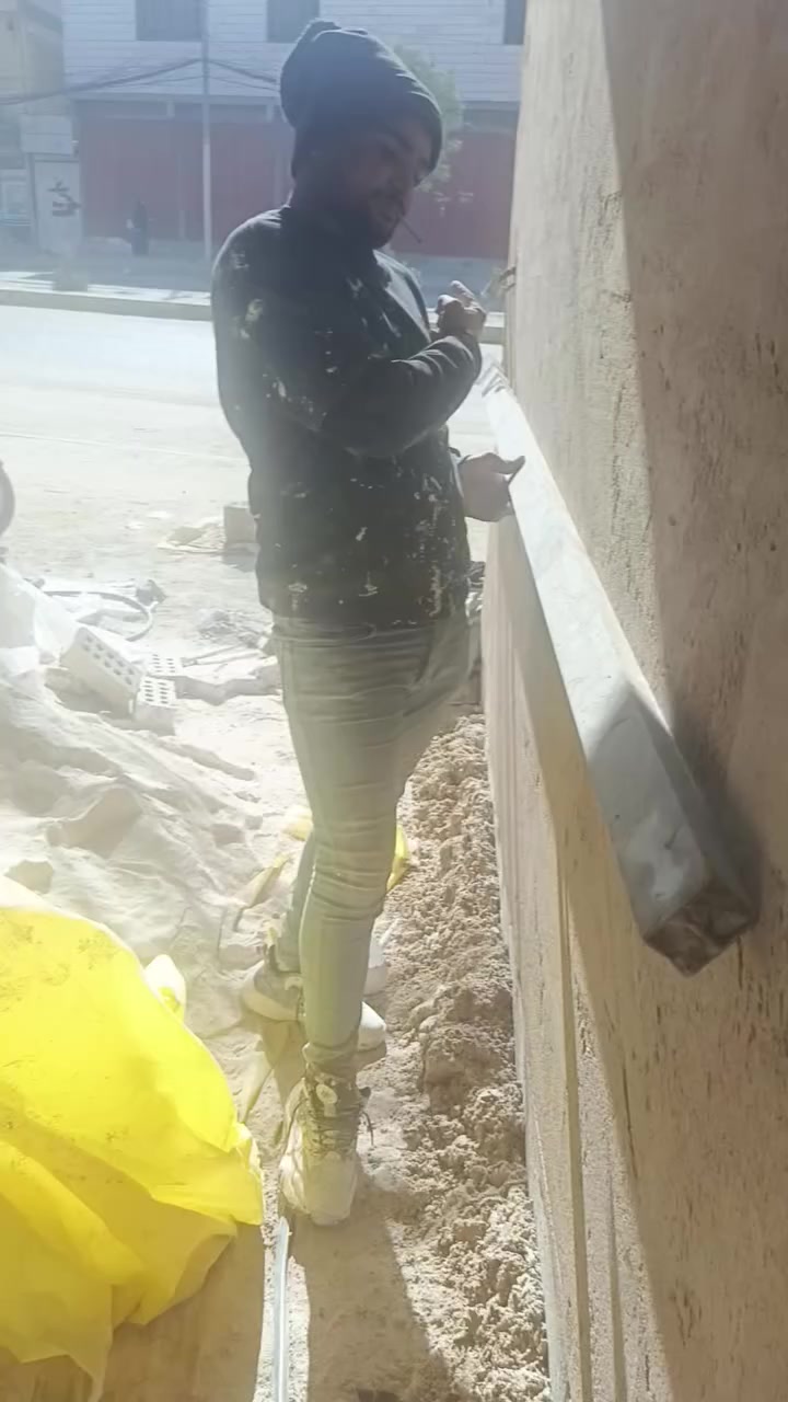 سلام عليكم 
لباخ مبيضجي شغل درجه اوله فحص مهندسين 
جص بورك سمنت نثر تقطيع سقل خشن وناعم ماده 
تسليم هندسي. ***********
