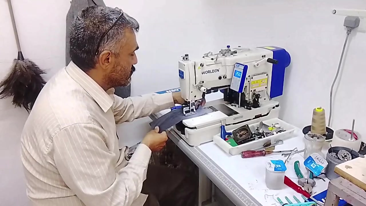 🔥 تعبت من توقف الماكينة وكثرة الأعطال؟ 🔥
بعد لا تحتار… الحل موجود ويانه 👌

🧵 محل مكائن خياطة حيدر الحمودي 🧵
خبرة وصيانة تخليك ترجع ماكينتك تشتغل مثل الجديدة ✨

✅ تصليح كافة أنواع مكائن الخياطة المنزلية والصناعية
✅ كشف سريع ودقيق للأعطال
✅ تبديل المكائن المستعملة بأنواعها المختلفة
✅ شراء وبيع المكائن المستعملة
✅ توفير كافة المستلزمات والمواد الاحتياطية الأصلية

⚙️ خبرة بكافة أنواع المكائن:
• الجك
• السنجر
• الأوفر
• اللقط
• التطريز
• والمكائن الصناعية والمنزلية كافة

📍 تتوفر خدمة التصليح الموقعي للمحلات والبيوت
نوفرلك خدمة الوصول لمكانك حتى إذا الماكينة ثقيله ، ويتم فحص العطل وتصليحه بأسرع وقت وبأفضل دقة للحفاظ على أداء الماكينة وجودة الخياطة.

✨ ليش الزبائن يختارونا؟
✔️ شغل مضمون
✔️ أسعار مناسبة
✔️ سرعة بالإنجاز
✔️ تعامل راقي وثقة
✔️ خبرة بكل أنواع المكائن

📞 للحجز والاستفسار:
***********
***********

💠 حيدر الحمودي — عنوان للثقة والخبرة بعالم مكائن الخياطة

🔥 لە وەستانی مەکینە و زۆربوونی کێشەکان ماندوو بوویت؟ 🔥
ئیتر مەحەیرە مەبە… چارەسەر لەگەڵ ئێمەیە 👌

🧵 فرۆشگای مەکینەی دروومان حەیدەر الحمودی 🧵
شارەزایی و چاکسازییەک کە مەکینەکەت وەک نوێ لێدەکاتەوە ✨

✅ چاککردنی هەموو جۆرە مەکینەی درووی ماڵی و پیشەسازی
✅ دۆزینەوەی خێرا و وردی کێشەکان
✅ گۆڕینی مەکینە بەکارهاتوو بە جۆرە جیاوازەکان
✅ کڕین و فرۆشتنی مەکینەی بەکارهاتوو
✅ دابینکردنی هەموو پێداویستی و پارچەی یەدەکی ڕەسەن

⚙️ شارەزایی بە هەموو جۆرە مەکینەکان:
• Jack
• Singer
• Over
• Laqat
• مەکینەی نەخش و تۆمار
• هەموو جۆرە مەکینە پیشەسازی و ماڵی

📍 خزمەتگوزاری چاکسازی لە شوێنی خۆتان بۆ دوکان و ماڵەکان بەردەستە
ئەگەر نەتوانیت مەکینەکە بگوازیتەوە یان قورس بێت، ئێمە دێینە شوێنی ئێوە و بە خێرایی و وردی کێشەکە چارەسەر دەکەین بۆ پاراستنی کارایی مەکینە و کوالێتی دروو.

✨ بۆچی زۆر کەس ئێمە هەڵدەبژێرن؟
✔️ کارێکی متمانەپێکراو
✔️ نرخێکی گونجاو
✔️ خێرایی لە تەواوکردنی کار
✔️ مامەڵەی باش و متمانە
✔️ ئەزموونی تەواو لە هەموو جۆرە مەکینەکان

📞 بۆ پەیوەندی و داواکردنی خزمەتگوزاری:
***********
***********

💠 حەیدەر الحمودی — ناونیشانی متمانە و ئەزموون لە جیهانی مەکینەی دروو
