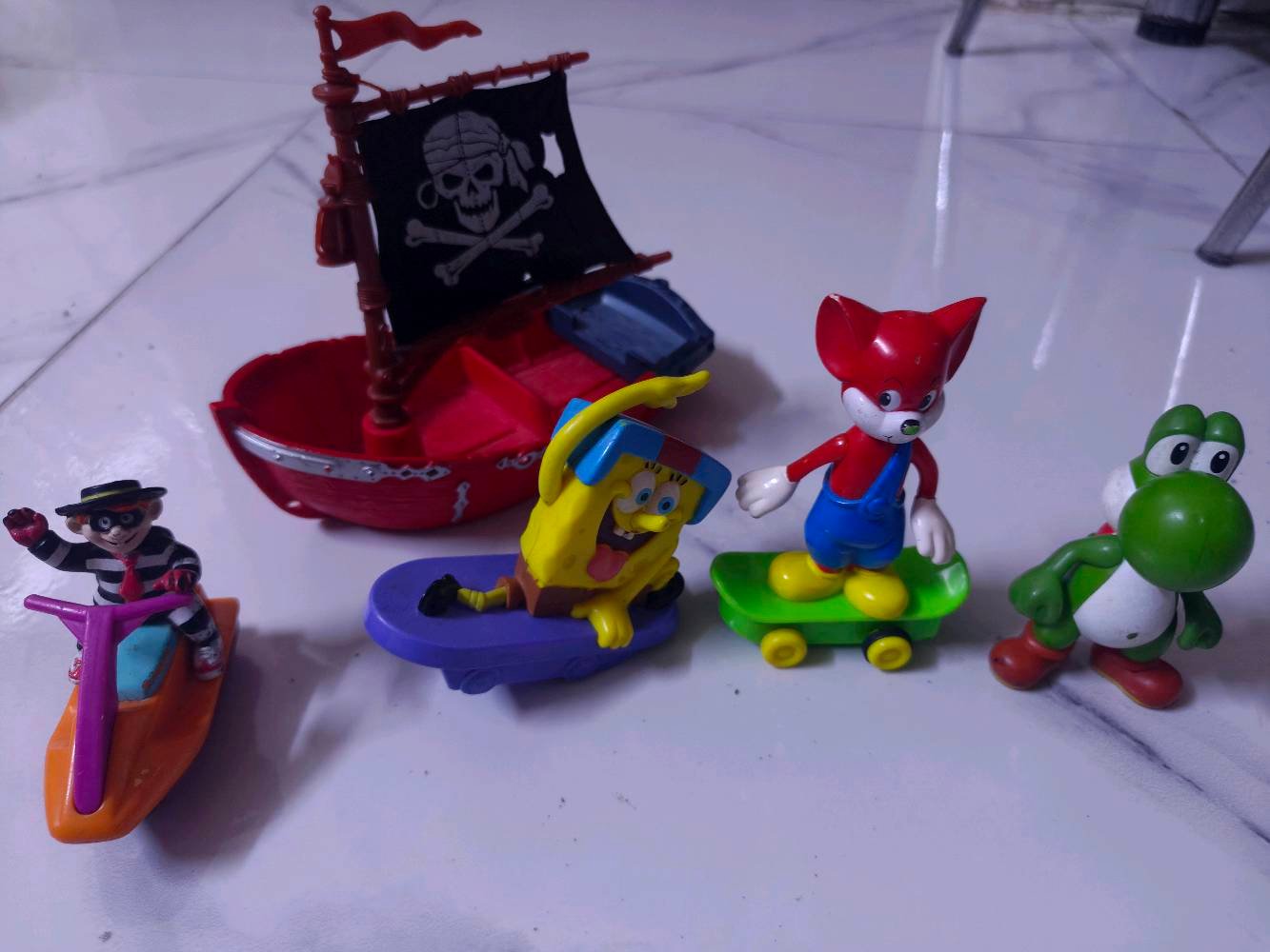 كل لعبة وسعرها
واذا تاخذهم كلهم اوجبك بيهم 
الموقع موصل الجانب الايسر
