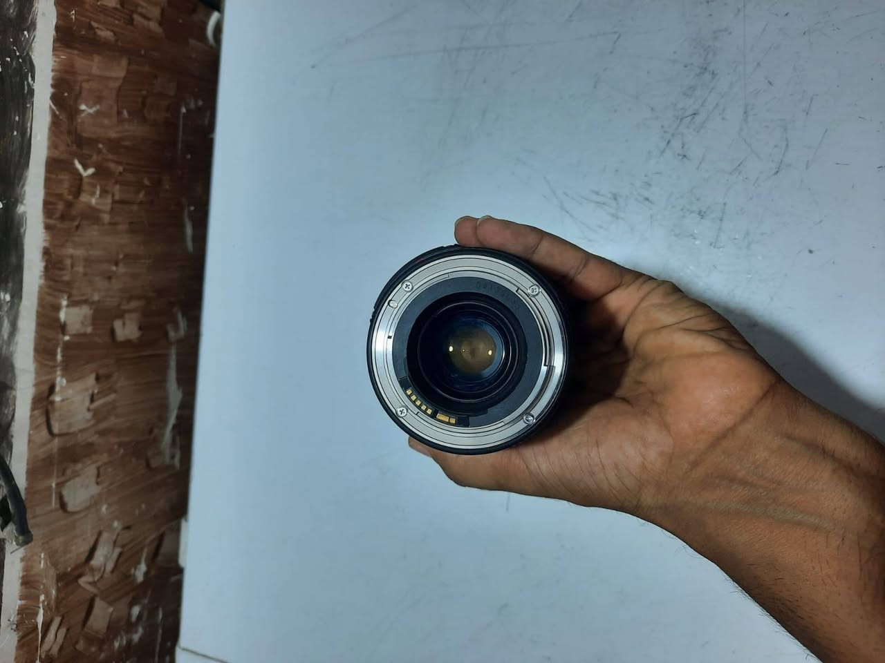 Canon Prime Macro 
100mm.
فتحة العدسة: f/2.8 حتى f/32.
Canon EF  Full Frame APS-C).
التكبير: 1:1 
محرك التركيز USM (Ultrasonic Motor) سريع وهادئ.
مقاس الفلتر: 58 مم 
نضافتها موضحه بالصوره مكاني بغداد السعر خاص او تواصل عبر الرقم ***********
