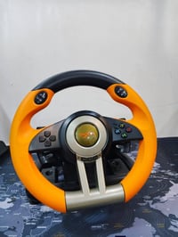 متوفر دركسون اخو جديد نضافته 100/100 يرهم على بلي 4/3/2 واكس بوكس سيرس...