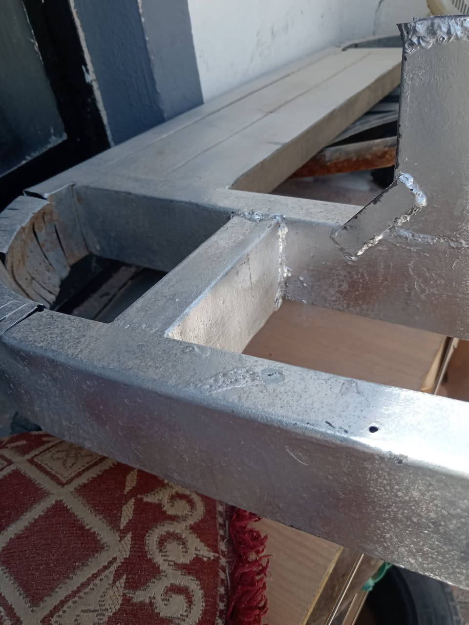 للبيع تايرات جمره 13حجم نضيفات اب 30 بيهن مجال وداعميه حديد نضيفه اب 20 بيهه مجال مكاني نجف مشخاب ***********
