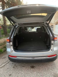 جراند شيروكي • ٢٠٢٣ • هايبريد