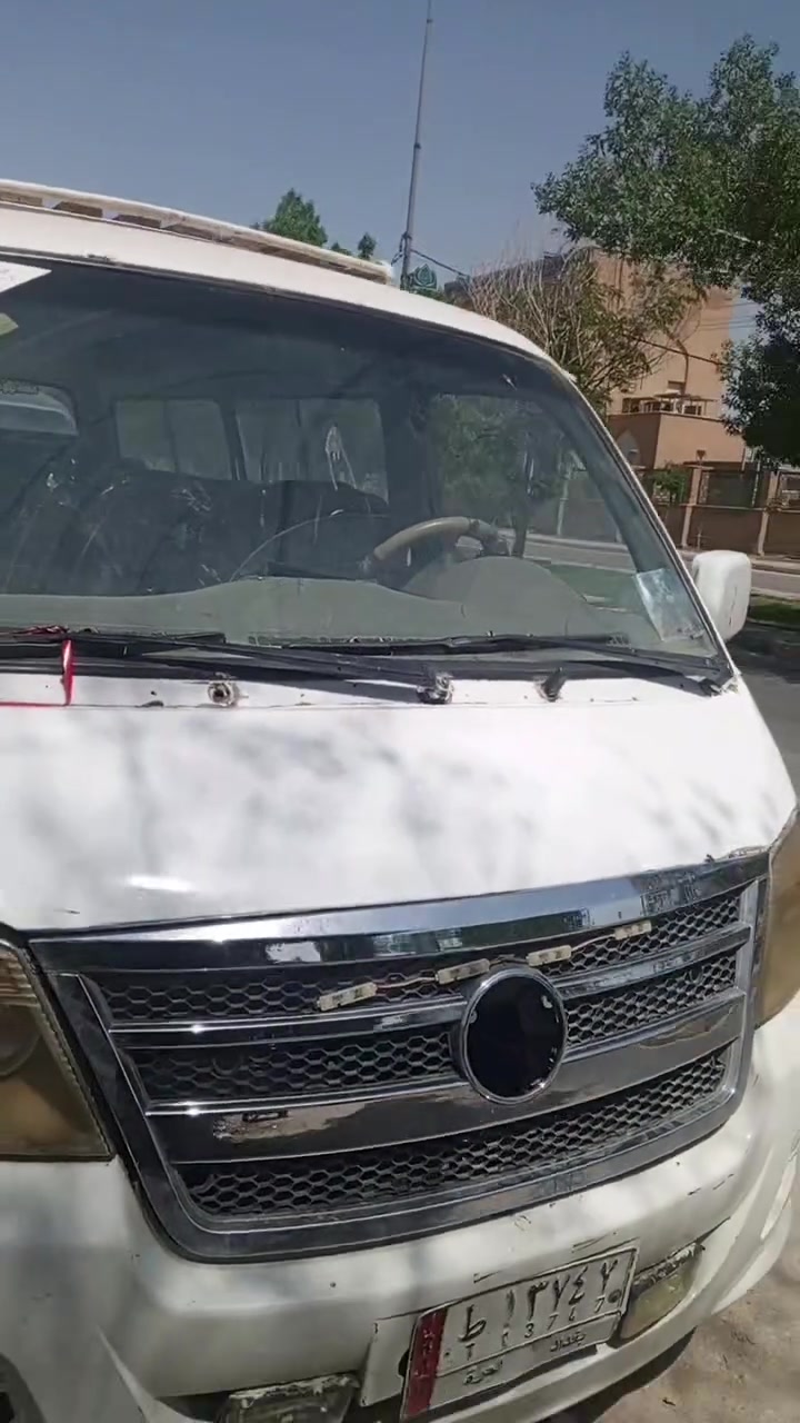 فتون موديل 14 رايدها 45 حره راعيها ببغداد يريد مداور السياره كانها بالنجف ***********
