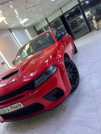 تشارجر SXT • ٢٠٢٠ • شاشة كاربلاي