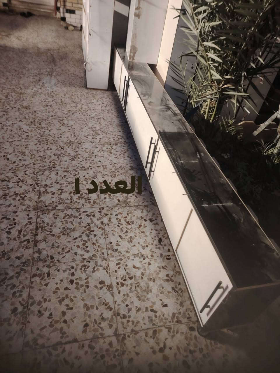 فاترينات للبيع في ميسان محل كامل عارضات و روفوف كامل مع الاضويه للاستفسار
 8842 748 776 964+

