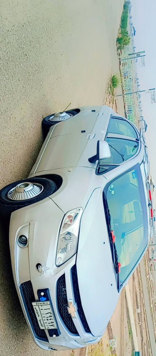 شوفر ليت سايل للبيع السياره جديده كفاله عامه تبريد ثلج وظع الشركه السياره موديل 12 قادسيه مالكهه ديوانيه جاهزه من كلشي سعرهه 55       ***********
