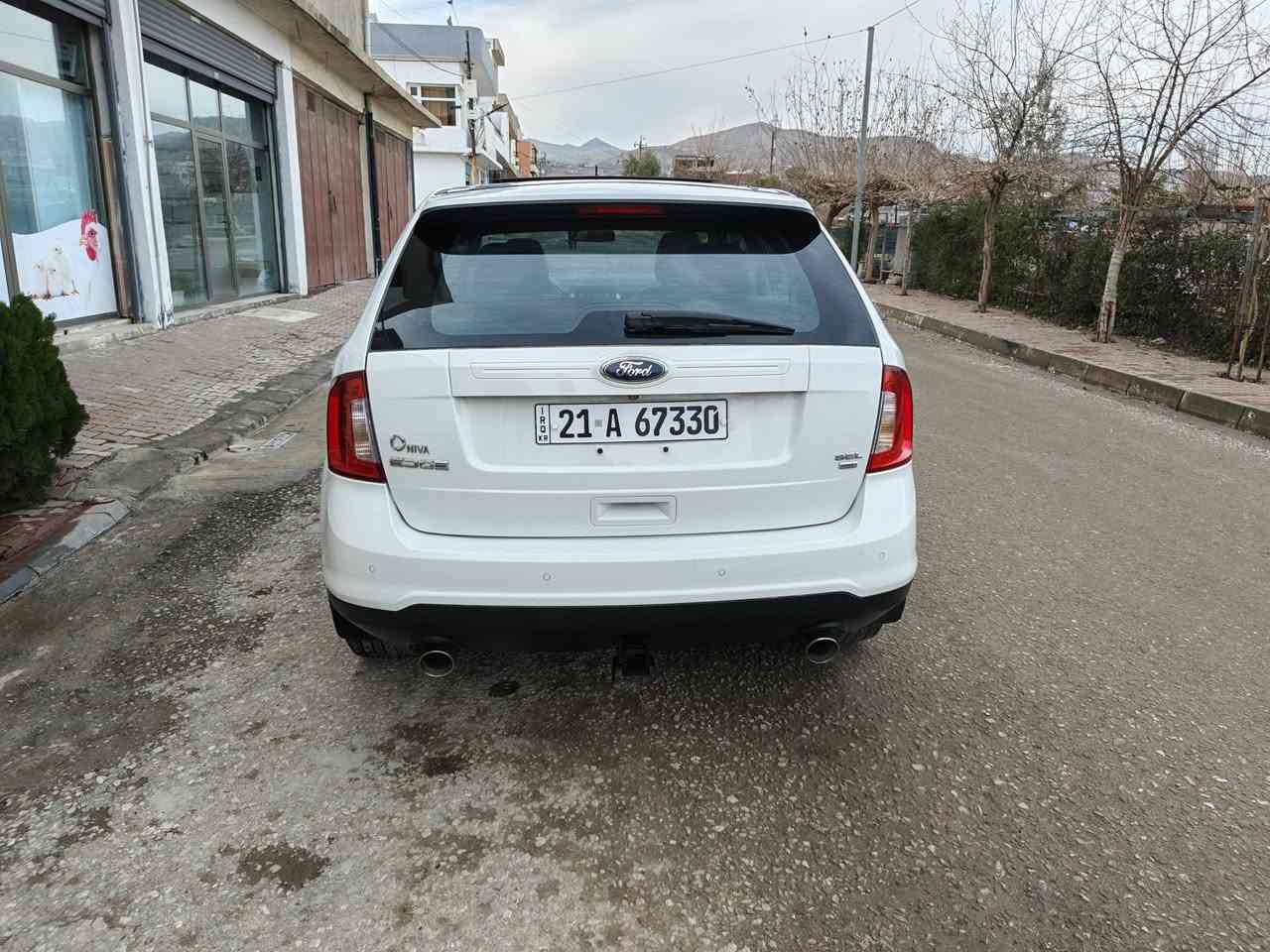 فۆرد ئیدج 2013
شەریکەی نیڤا
دەبڵ ئەکسل
پانۆراما
کوشن جلد کارەبا هیتەر
شاشە گەورە
شەغال
لایت زینۆن
بەناوی خۆمەوەیە
200 هەزار km ڕۆیشتوە
1 چەمەلغی بۆیاخە
سەنەوی و ژینگە و بەڕادی تازەیە 
*********** ژ.ت
نرخ 134
