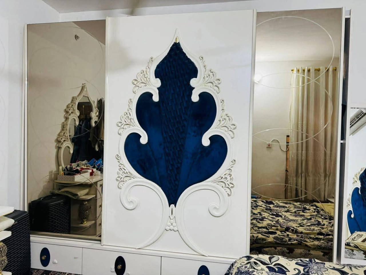 غرفه 9 قطع نضيفه مابيها كل ضرر بيع مستعجل 550 شراي اليوم تعال اخذها


**إذا كنت صاحب هذا الإعلان وتريد حذفه لأي سبب، رجاءا أرسل رسالة إلى الدعم الفني**