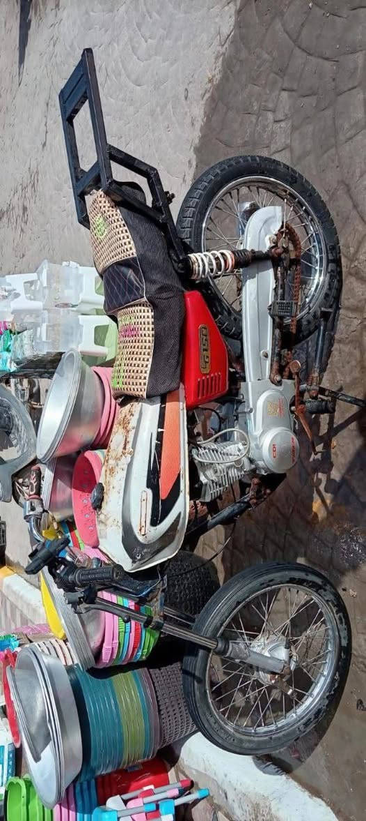 اربعه كير ٢٠٢١ بس الشاصي ٢٠١٥ كلك الدراجه نضيفه ..؟..طويريج ... السعر٢٢٥ ...***********
