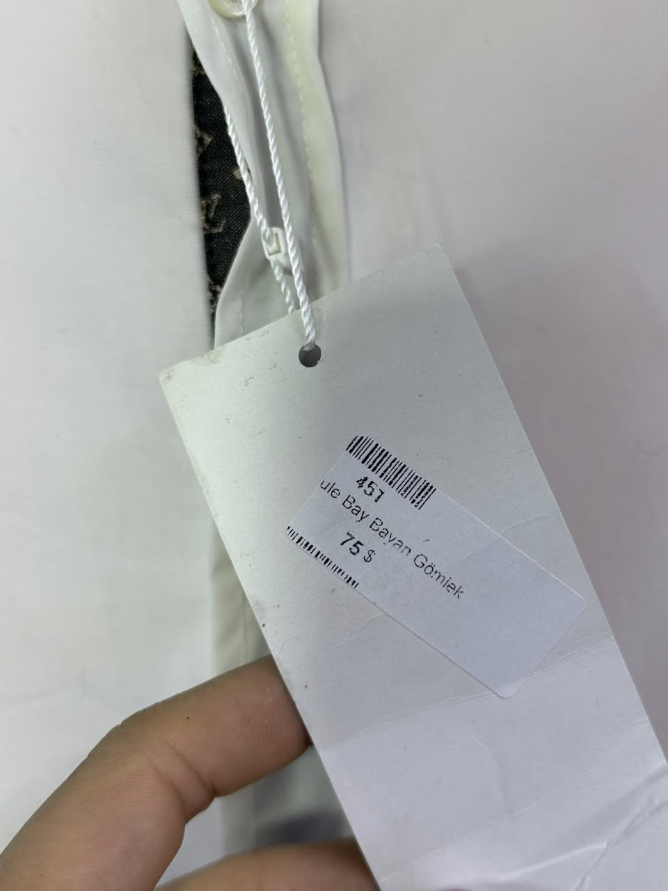 👔LOUIS VUITTON😀👌🏻!Marka🤗🙅🏻
وکالە موجود 
- لیبل موجود-
مملبوس -
قماش ١٠٠/٩٧ Koton🤗
قیاس -XXL
توصيل متوفر 📍


**إذا كنت صاحب هذا الإعلان وتريد حذفه لأي سبب، رجاءا أرسل رسالة إلى الدعم الفني**