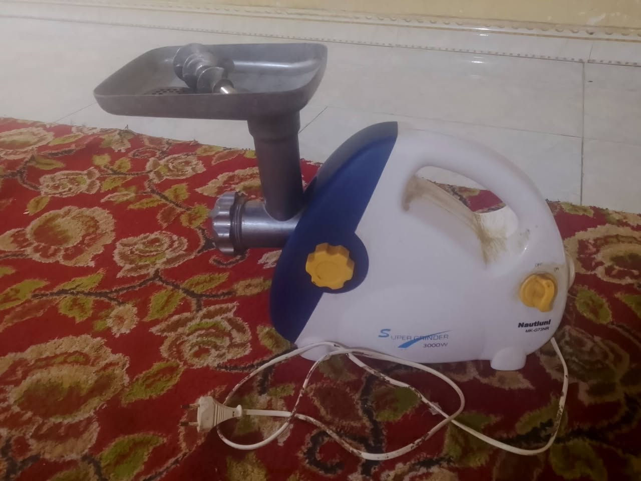 ثرامه لحم و فلافل و كبب
نوعيه ممتازه وشغاله القدره الكهربائيه 3000 واط


**إذا كنت صاحب هذا الإعلان وتريد حذفه لأي سبب، رجاءا أرسل رسالة إلى الدعم الفني**