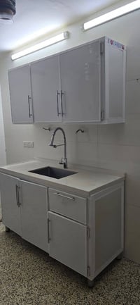 دواليب • خزائن • مستلزمات البيت