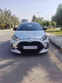 تویوتا یارس 2021  رقم بغداد الجدد هزه جديدة بأسمي  ماشیة 40 الف کیلو م...