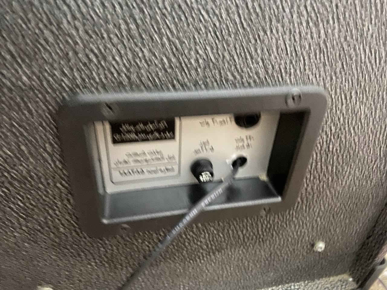 اكو غزال شرط الشغل باتري تعبان
السعر 70مع التوصيل 
***********
