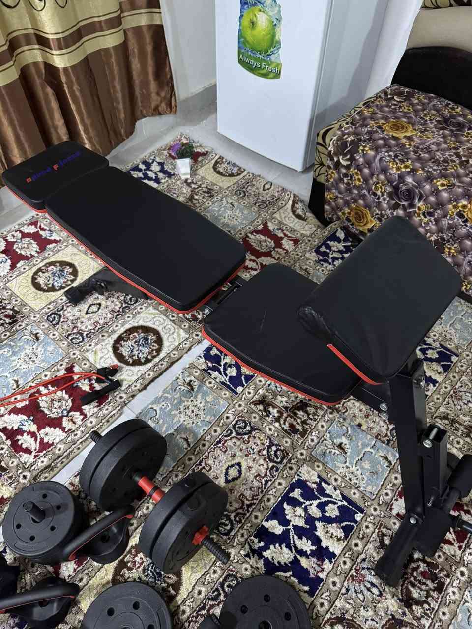 للبيع دنمبلص 2 وشفت ومطاط ثنين ومصطبة اسفل ومستوي واعلى وزن 40 كيلو سعر 150 الف بيهن مجال مكان بغداد شعب بوب الشام ***********
