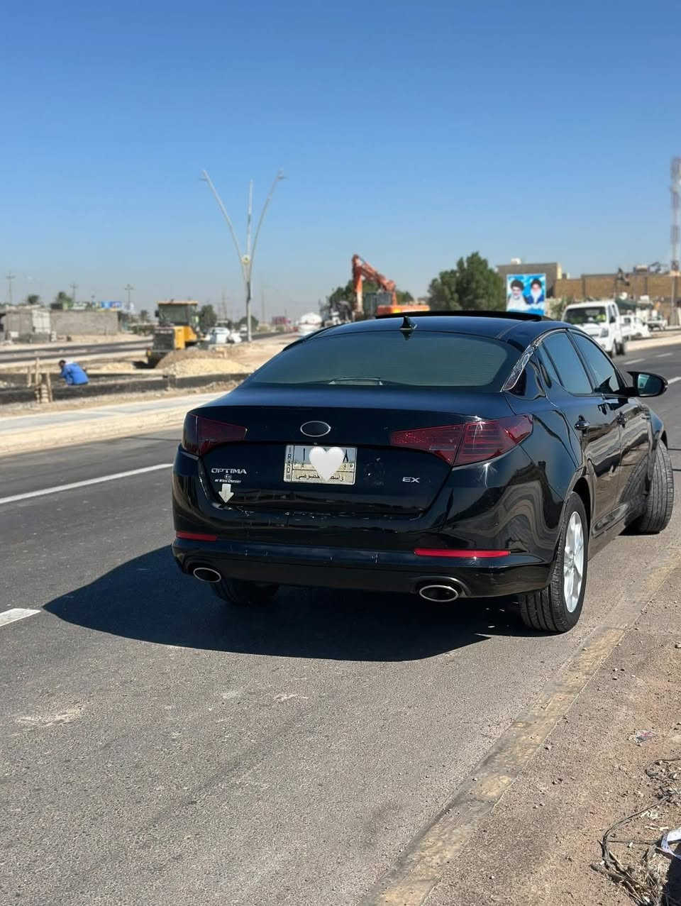 كيا اوبتما فول ١/١ فئة EX 
مكينة 2400كفاله
كير كفاله 
مواصفاتها رجال اعمال معروفه 
تحكمات كلها شغاله 
كشنات تدفئة تبريد 
دخول ذكي كشنات كهرباء 
تبريد قطعتين 
بنورما فتحتين 
مثبت سرعة 
نظام ايكو 
شاشه كبيرة 
كامره بلاد خلفي 
بعد بيها هواي مواصفات 
مكينه  معلايه كازكيت انسه شي اسمه دوانز 
دير بانزين عادي 
موديل 2013 وارد امريكي 
حادثها فقط خشم البنيد بامريكا ومصلح نفسه 
ابيع فقط قطعة وحده 
اخوان رجاءاً لحد يكسر سعرها لمايعجبة 
سعرها 122 ورقة وقابل للتفاوض رقمها واسط 
مكان سيارة واسط قضاء النعمانية
***********
