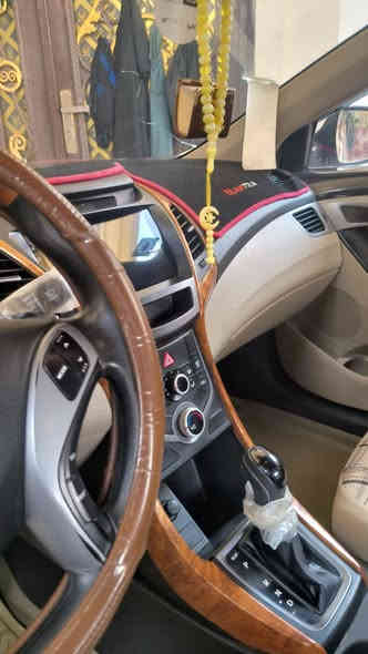 من رخصة صاحب لكروب
الانتره موديل 2016وارد خليجي فول عده لبصمه مكفوله من صبغ وطخه مكينه وكير مكفولات تخم تاير رقم صاحب سياره مكلف بنشر *********** / ***********
