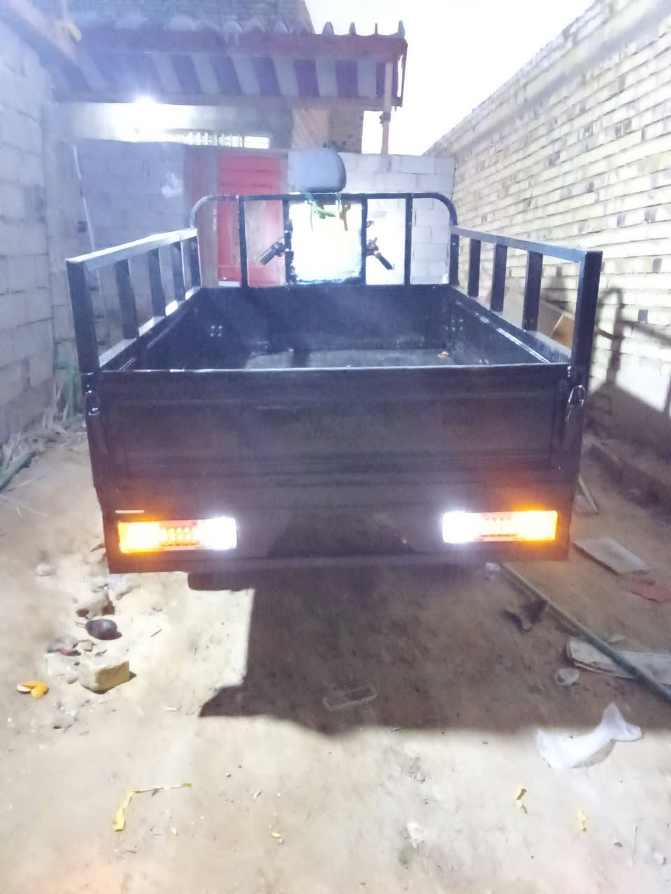 السلام عليكم ستوته للبيع كلك كلك موديل 2007 محرك 16 تخم تاير جديد محرك جديد كهربايات كلها شغاله مكاني مشخاب سعر ع خاص وغير مبري الذمه الينطي وعود كاذبه وليكسر بحلال العالم ورجاءآ المو شراء لا يخابر ولا يراسل رجاءن مامتواجد ع فيس هاذه رقم تليفون ***********
