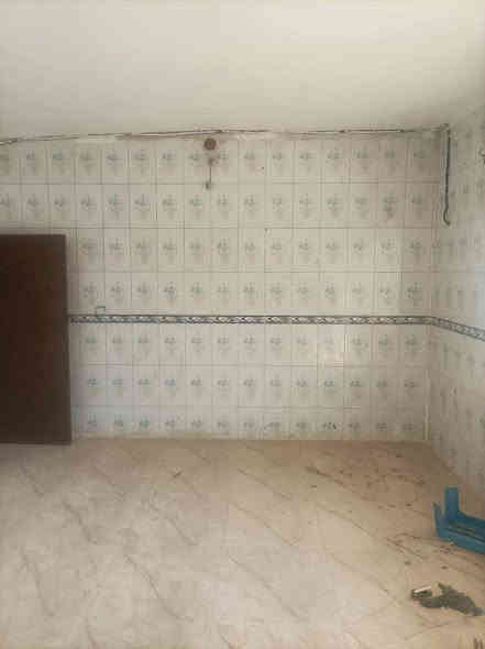 بيت طابو ملك صرف 
مساحته ٢٠٠ متر  
طابقين عالي عن الشارع 
وجهه ع ساحه مفتوحه 
بناء نضيف كلش  مطلوب مبادره ١٣٠ مليون 
تطلوعه ١٠٠  
السعر الكلي ٢٣٠ مليون  وبي مجال 
المهندسين الشارع الرابط بين حي العسكري والمهندسين وجهه البيت ع ساحه خلف اسوق جكليته

اي استتفسار اتصلو بالرقم 
.***********.   من  يرغب بالشراء مراجعة  المكتب بالمهندسين مقابل مجمع الكفيل
 شارع الكوتيه مكتب ابو حازم
🙂✋✋✋👇🏻👇🏻👇🏻👇🏻
ملاحضه✋✋✋ 👌🏼👇🏻الي عنده عقار للبيع  او اجار او مراوس 
او رهن  يتفضل للمكتب او يرسلها ع خاص اوات ساب
