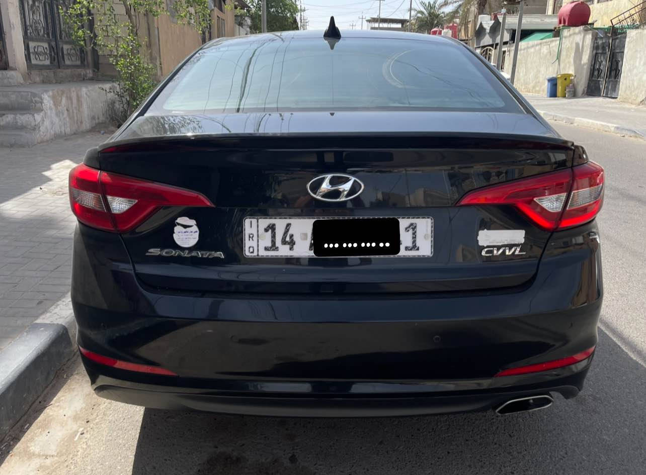 هونداي سوناتا كوري موديل 2017 رقم بصره حره 
سيارة كوريًا كفاله عامه ضربه وصبغ و تبديل وبارد ومن كلشي كفاله رقم بصره حره تحويل 
مكينه 2000 خط واحد بلاد بانزين 
منضومه زنون عالي وناصي
طخم تايرات جديد كوري
سيارة جديده كلش و مواصفات حلوه
سعر 145 $
*********** البصرة, العراق
