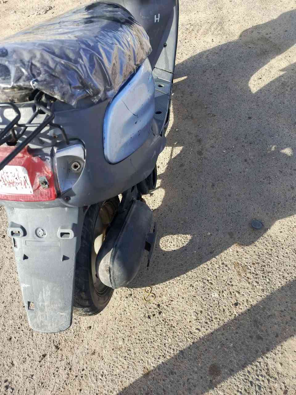 سلام عليكم  دراجة  منغوالي ام سلة 2007 دراجة  بيهة مكينة  جديدة دراجة  هندر واحد تشتغل  شاصية نضيف مابي قطرة لحيم تايرات نص عمر  كفراتة اصليات بيهن فقط شخوط ايي كسر مابيهن  مكاني طوريج قرب المعهد التقني  
سعر 185وبيهة مجال  قليل حك جية


**إذا كنت صاحب هذا الإعلان وتريد حذفه لأي سبب، رجاءا أرسل رسالة إلى الدعم الفني**